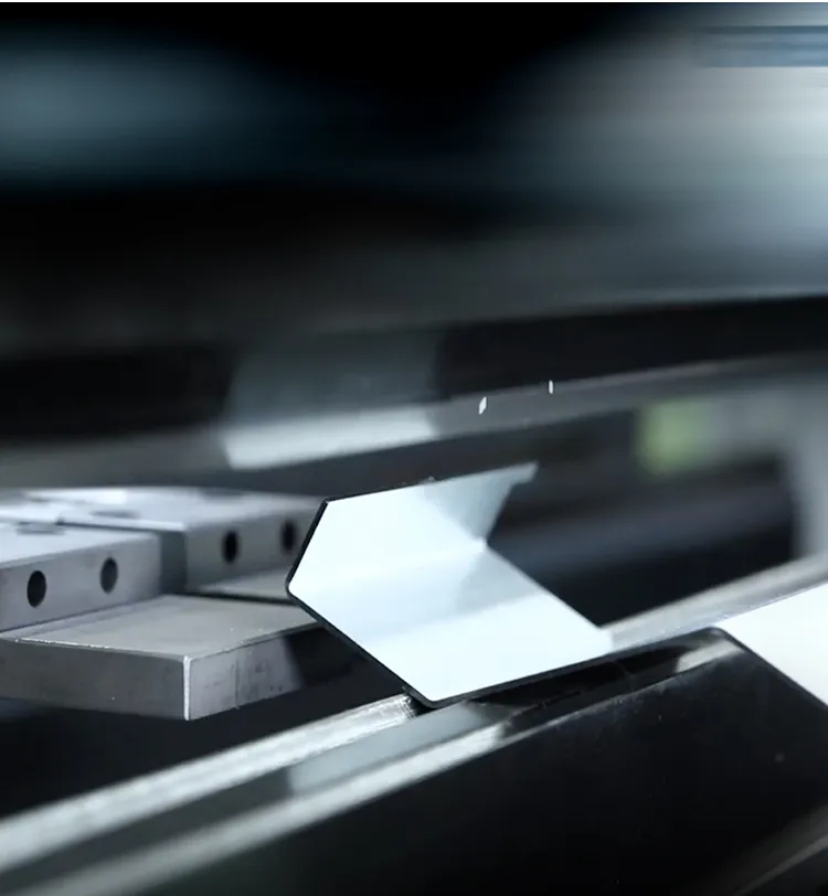 Estructura estable de la plegadora CNC Serie HG